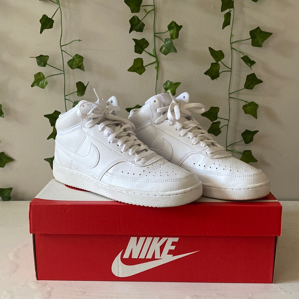 Womens Nike Court Vision Mid